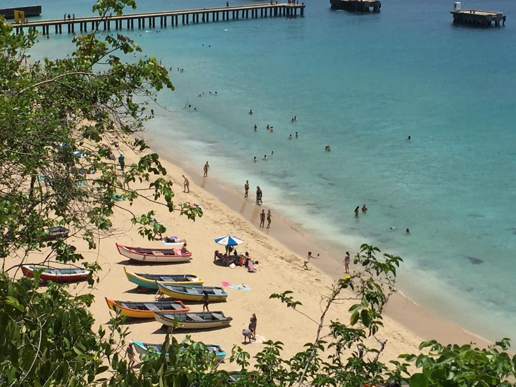 Dancing Tortugas Aguadilla Exterior photo